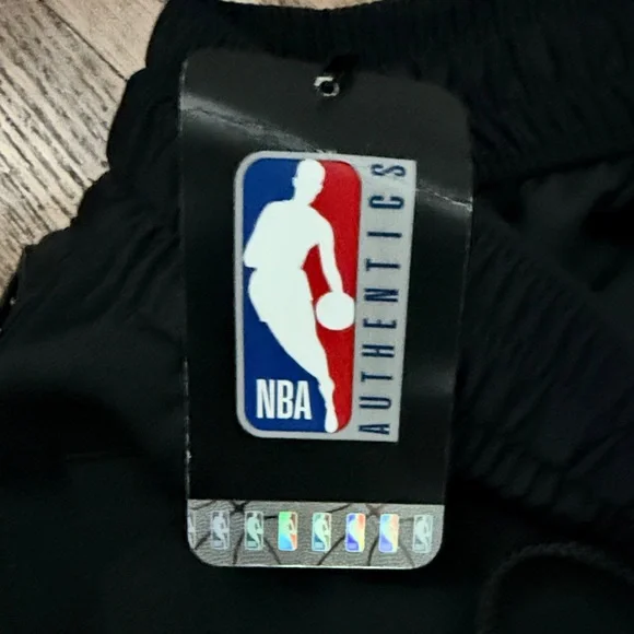 B22 Nike Men Large Black Joggers NBA Basketball Chicago Bulls Warmup Sweats